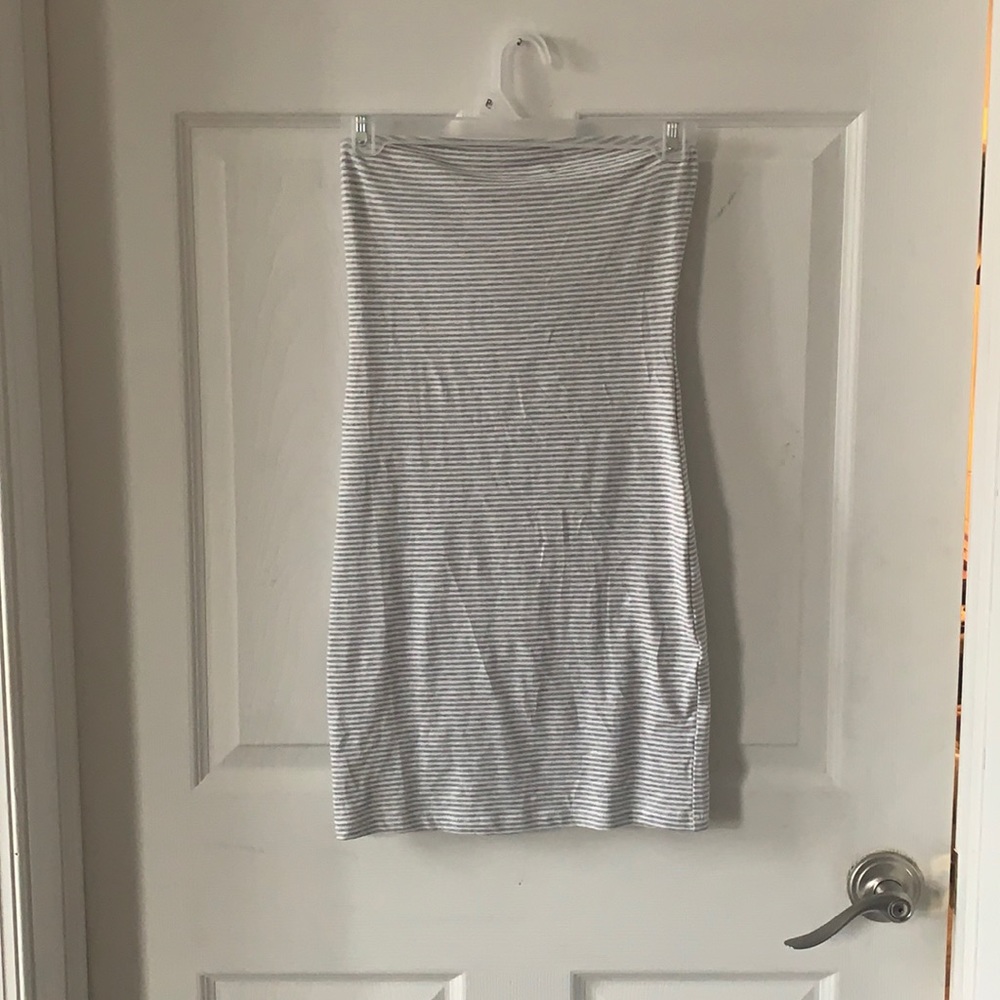 Simple dress, striped